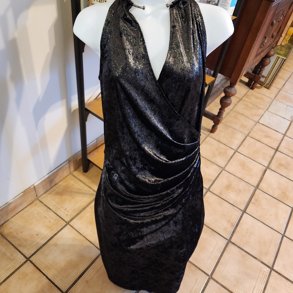 Dress - Picture 3 of 5